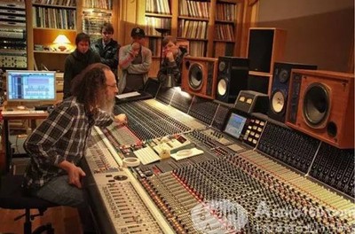 錄音與制作專(zhuān)區(qū)首秀上海展,多款明星產(chǎn)品打造"聲空間"_專(zhuān)業(yè)音響新聞_音響網(wǎng)新聞